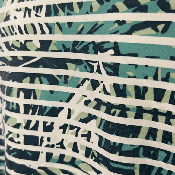 Woman’s Hang Ten Long Sleeve Swim Shirt Size XL - Picture 3 of 8